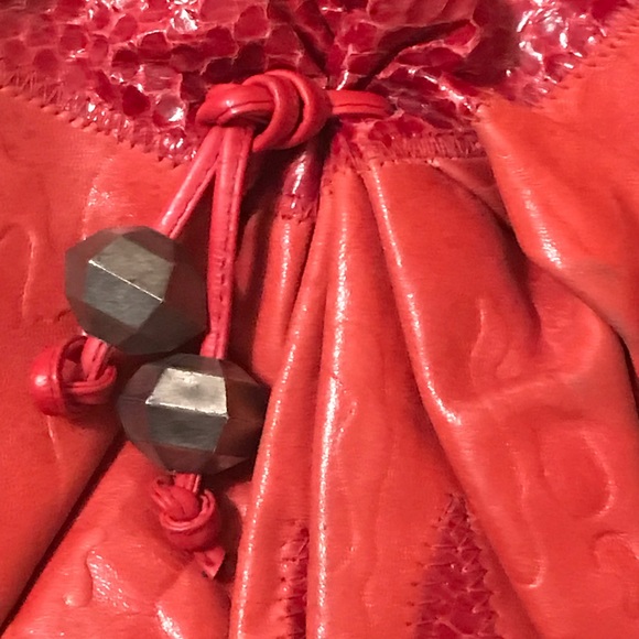 Vintage Red Leather purse - Picture 7 of 13